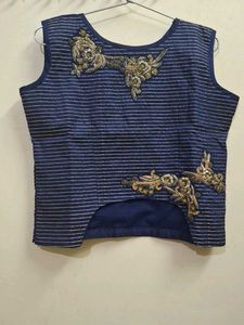 full set of dress in good condition (zardozi worke