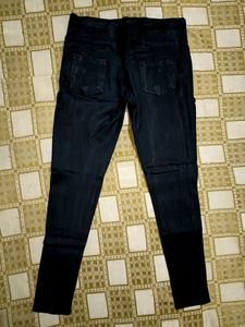 Black Joggers with Zipper Pockets