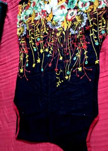 Black Floral Print Sleeveless Kurta