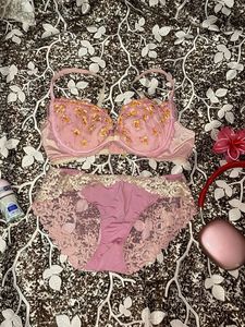 💕Floral Embroidered Lingerie Set💕