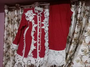 Elegant Red &amp; White Kurta Set
