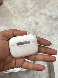 Apple AirPods Pro Case