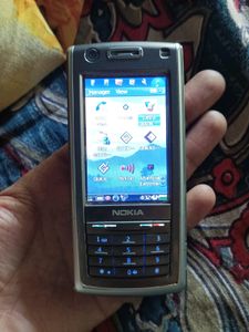 Idia touch screen phone