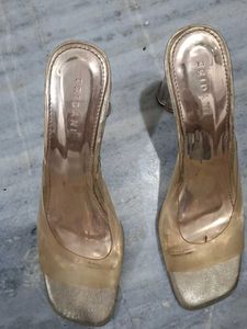 heel sandal