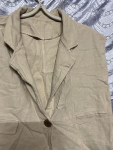 Sleeveless Beige vest