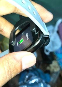ZEBRONICS ZEB-FIT1020CH SmartWatch, Perfectly Work