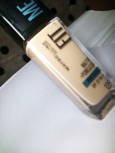 Maybelline Fit Me Foundation