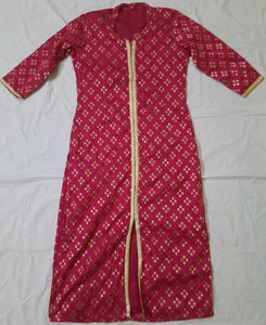 Women Bandhani Print Front Slit Kurta