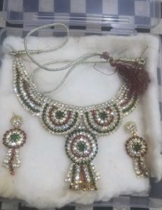 Exquisite Indian Necklace &amp; Earring Set
