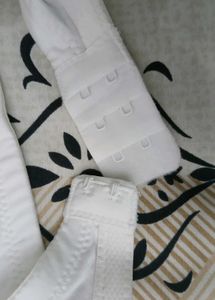 White Cotton bra - NEW WITH TAG