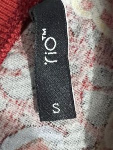 Patterned Pullover Sweatshirt Can Fit S To M