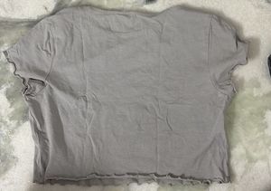 Cute Grey Lettuce Hem Crop Top