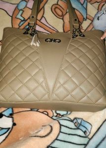 New Handbag With Best Quality