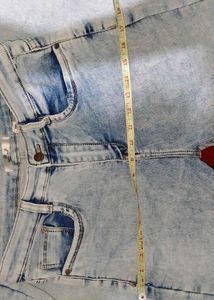 Light wash Boot cut low rise jeans for Women.