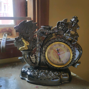 Side table clock with alaram