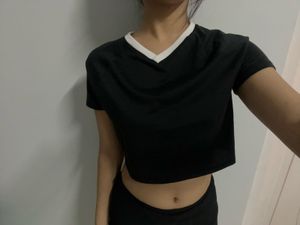 Black Cropped V-Neck T-Shirt
