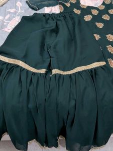 Elegant Dark Green Embellished Kurta