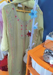 Beautiful Kurta Set with Intricate Embroidery