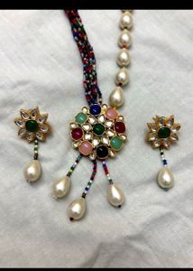Elegant Pearl &amp; Kundan navratna Necklace Set