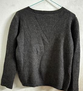 Grey knit sweater