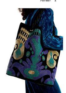 Wild Sec cabas Awake  Embellished bag