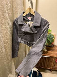 Stylish Gray Cropped Jacket