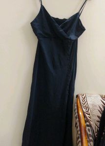 Zara Chic Black Midi Dress🖤