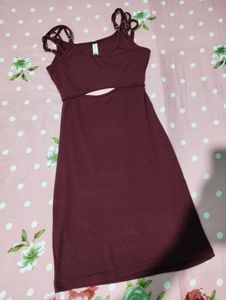 Ribbed Burgundy Mini Dress with Cutout