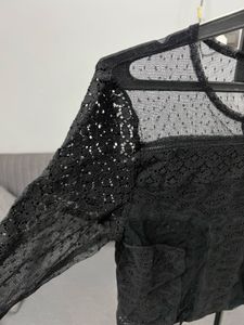 Elegant Black Lace Long Sleeve Top