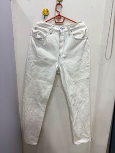 Deepika Padukone’s Preloved Jeans