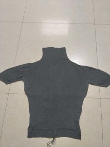 Stylish Grey Ribbed Turtleneck Top