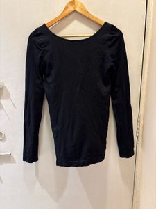 Classic Black Long sleeve Top