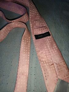Van Heusen Pink Textured Necktie