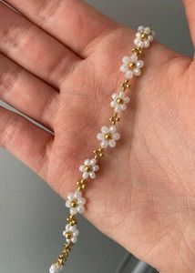 Cute Flower &amp; Pearl Beaded Bracelet