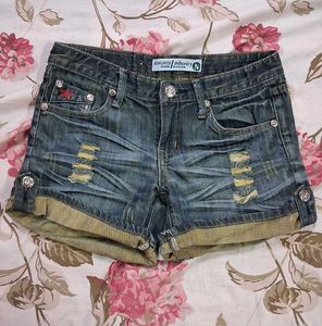 Y2k Vintage denim Short ⭐️(Trendy)