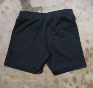🖤 Shorts