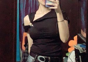 Chic Black One-Shoulder Top