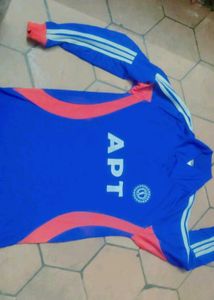 sports jersy with collar