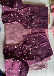Mauve saree with contrast blouse