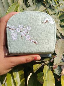 Floral Embroidered Coin Purse