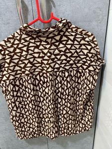 Stylish Geometric Print Short Sleeve Top