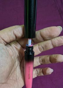 Faces Canada (Breezy coral 03) liquid lipstick