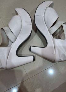 Stylish White Wedge Sandals