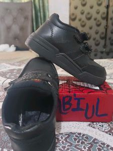 Cute Black Velcro school Sneakers