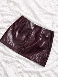 Chic Faux Leather Mini Skirt