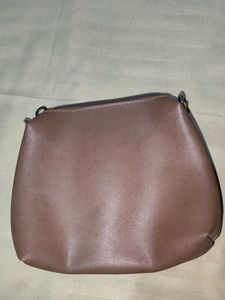 Order Above ₹1000/-🆓Sleek NeutralToneZipperPouch