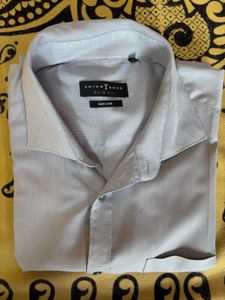 Knight Hood Slim Fit Easy Care Shirt