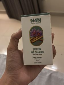 N4N Saffron & Chandan Night Repair Serum