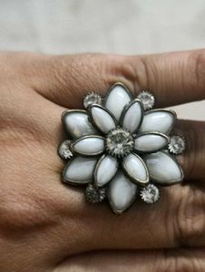 Beautiful Flower Ring &amp; Islamic Pendant
