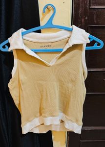 StudioFit Collared Sleeveless Crop Top